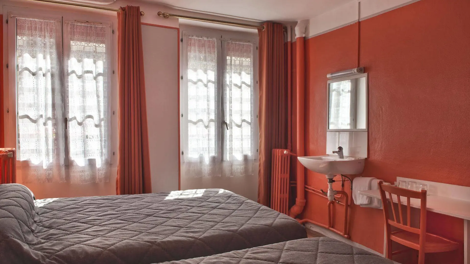 Du Commerce Otel