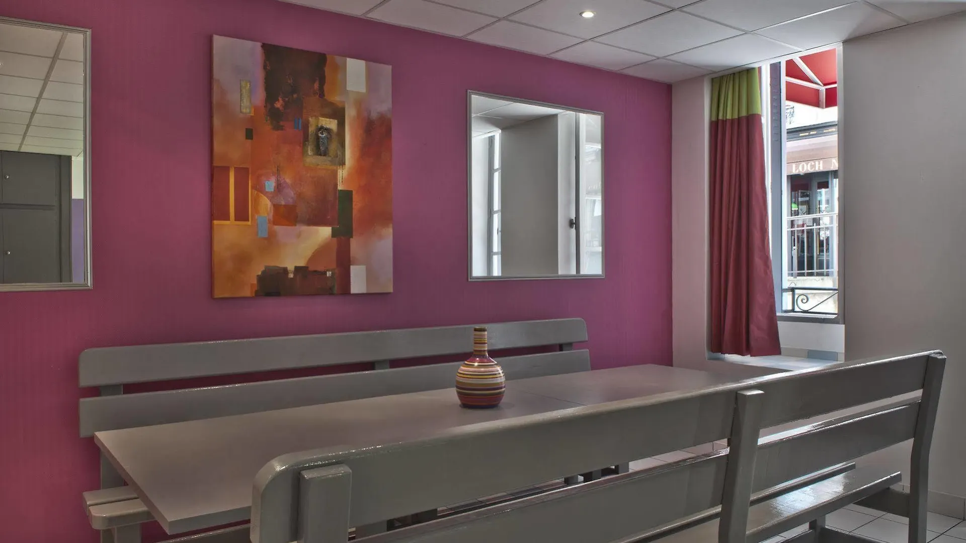 Du Commerce Otel